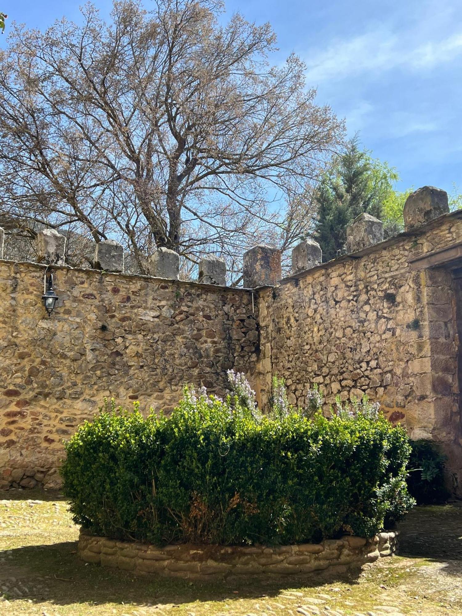 Palacio De Los Alvarado En Las Merindades El Ribero Exteriér fotografie